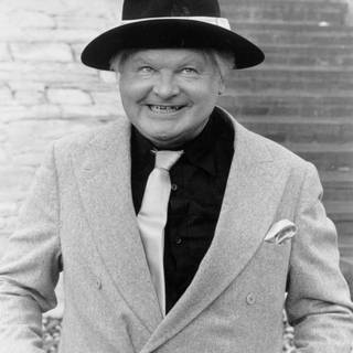 Benny Hill wallpaper