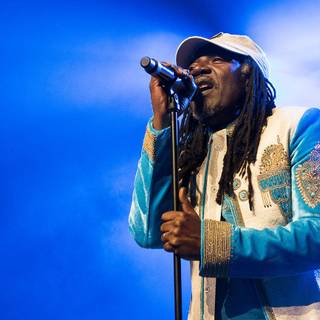 Alpha Blondy wallpaper