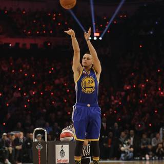 Steph Curry shooting wallpaper