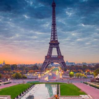Sunset Eiffel Tower wallpaper