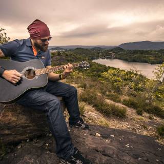 Acoustic guitar players wallpaper