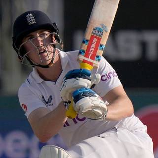 Harry Brook wallpaper