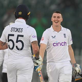 Harry Brook wallpaper