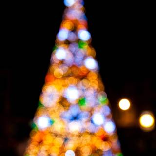 iPhone 13 Xmas wallpaper