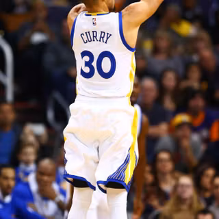 Steph Curry basketball iPhone wallpaper