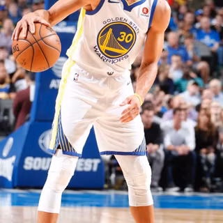 Steph Curry basketball iPhone wallpaper