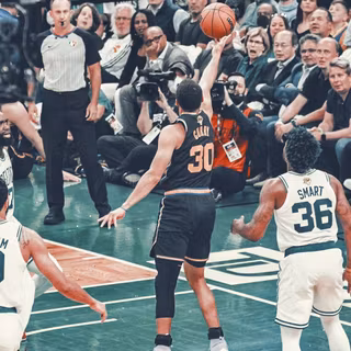 Steph Curry basketball iPhone wallpaper