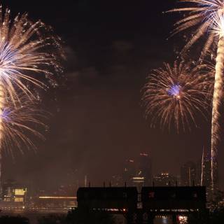 Firework crackle wallpaper