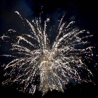 Firework crackle wallpaper