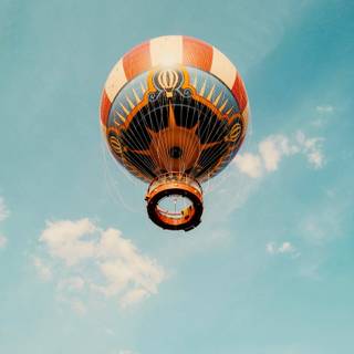 Spring balloon wallpaper