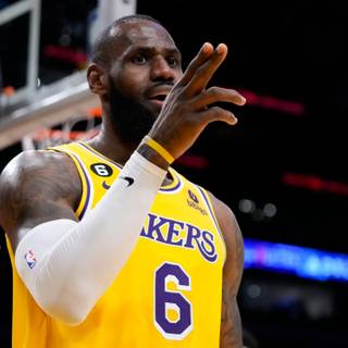 Lebron Lakers 2023 wallpaper