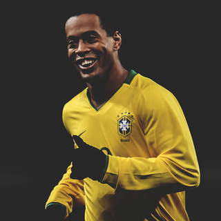 Ronaldinho 4k phone wallpaper