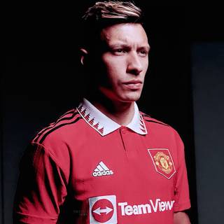 Lisandro Martinez phone wallpaper