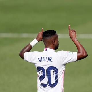 Vini Jr desktop wallpaper