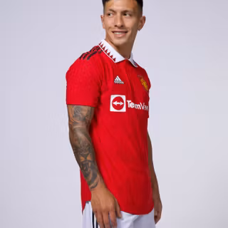 Lisandro Martinez phone wallpaper