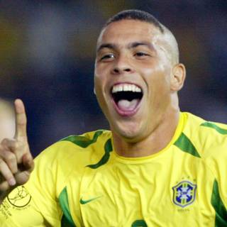 Ronaldo Brazil aesthetic wallpaper