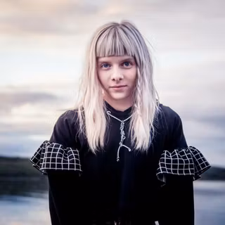 Aurora Aksnes desktop wallpaper