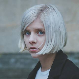 Aurora Aksnes desktop wallpaper