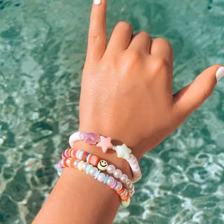 Clay beads wallpaper