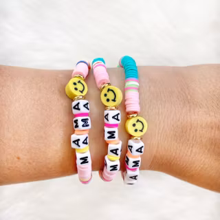 Clay beads wallpaper