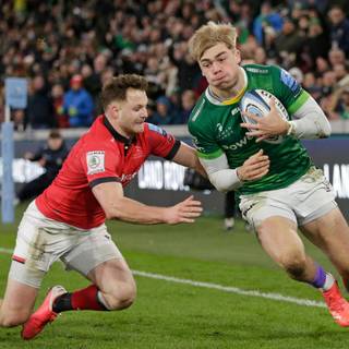 Ollie Hassell Collins wallpaper