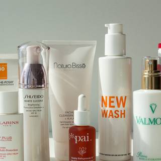 Beauty product wallpaper