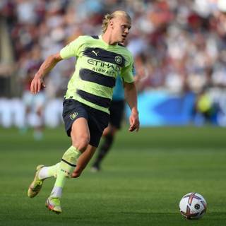 Haaland Man City PC wallpaper