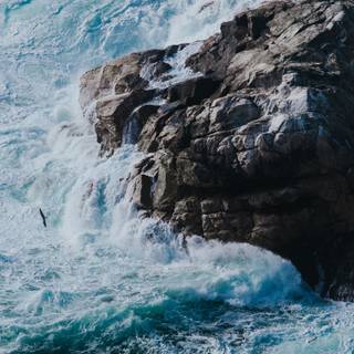 Wave HD iPhone wallpaper