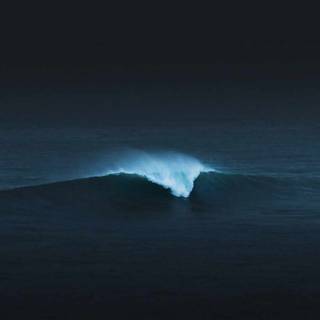 Wave HD iPhone wallpaper