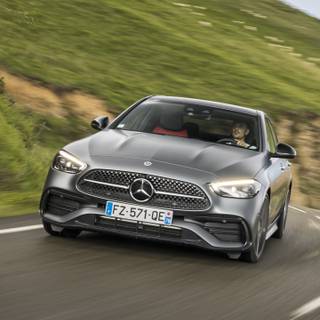 Mercedes-Benz C 200 iPhone wallpaper