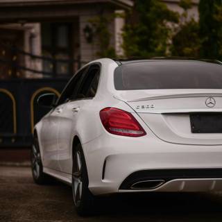 Mercedes-Benz C 200 iPhone wallpaper