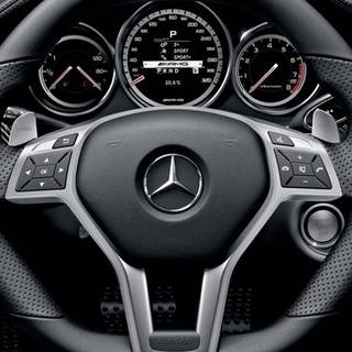 Mercedes-Benz C 200 iPhone wallpaper