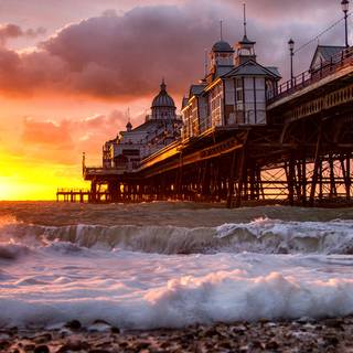 Beach pier wallpaper