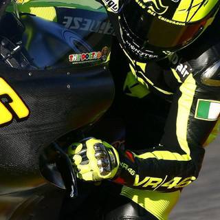 iPhone Valentino Rossi wallpaper