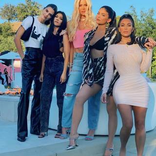 Kardashian family 2023 wallpaper