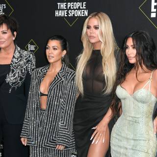 Kardashian family 2023 wallpaper