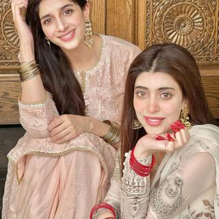 Urwa Hocane wallpaper