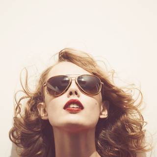 Frida Gustavsson wallpaper