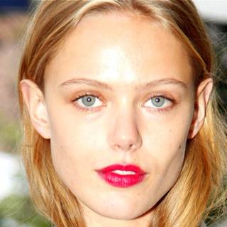 Frida Gustavsson wallpaper