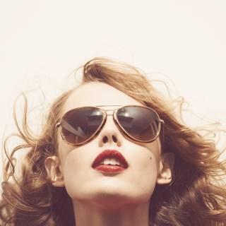 Frida Gustavsson wallpaper