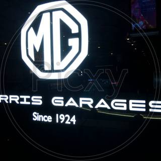 Morris Garage wallpaper