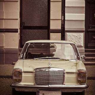 Mercedes-Benz W114 wallpaper