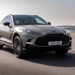2023 Aston Martin DBX707 wallpaper