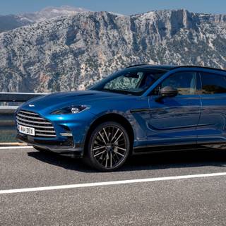 2023 Aston Martin DBX707 wallpaper