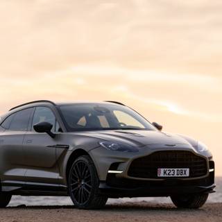 2023 Aston Martin DBX707 wallpaper