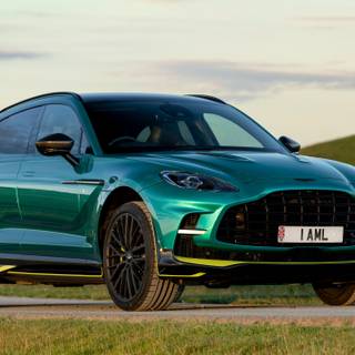 2023 Aston Martin DBX707 wallpaper