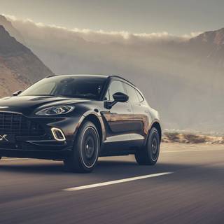 2023 Aston Martin DBX707 wallpaper