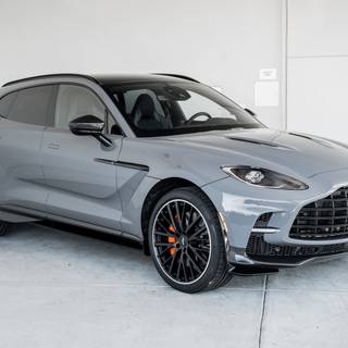 2023 Aston Martin DBX707 wallpaper