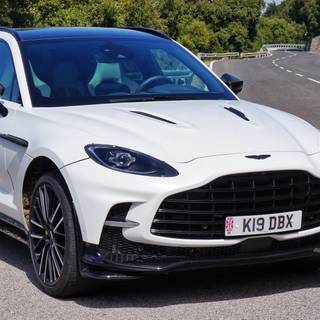 2023 Aston Martin DBX707 wallpaper