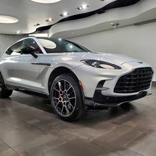 2023 Aston Martin DBX707 wallpaper